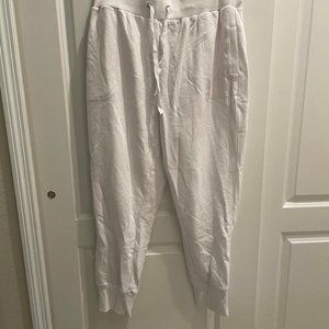 NWT Danielle Bernstein White Pants XL
